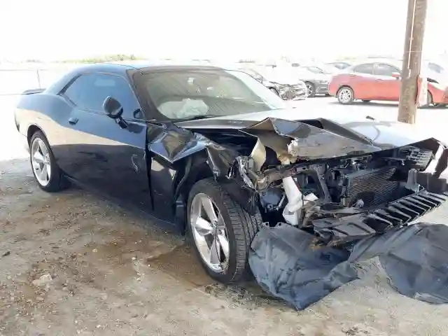 2C3CDZBT3FH747582 2015 DODGE CHALLENGER SXT PLUS-0