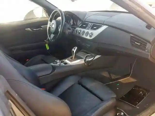 WBALM1C51FE634408 2015 BMW Z4 SDRIVE35IS-5