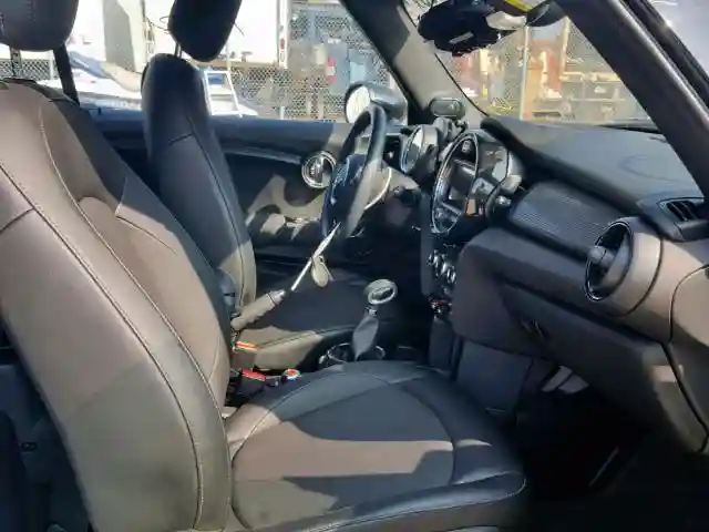 WMWWG5C58H3C19812 2017 MINI COOPER-4