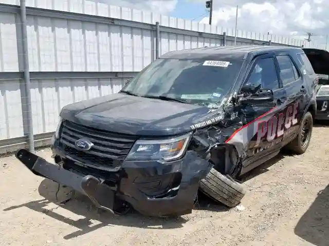 1FM5K8AR5HGB93076 2017 FORD EXPLORER POLICE INTERCEPTOR-1