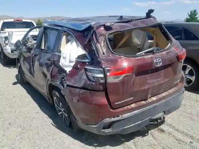 5TDJZRFH7HS410220 2017 TOYOTA HIGHLANDER SE-2