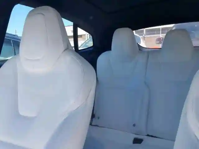 5YJSA1E45KF330826 2019 TESLA MODEL S-5