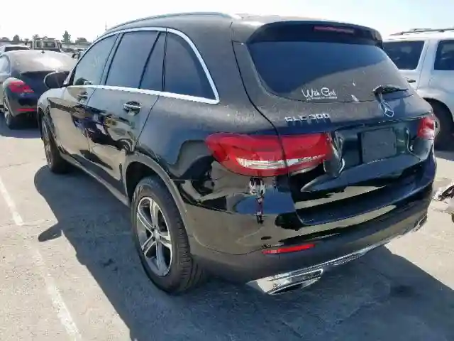 WDC0G4JBXHF128204 2017 MERCEDES-BENZ GLC 300-2