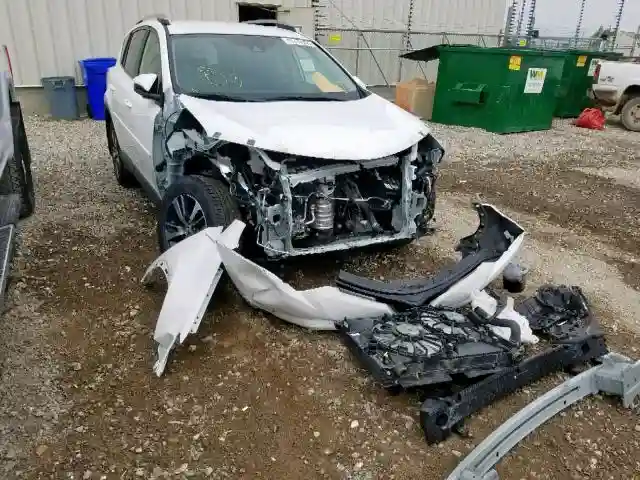 2T3BFREV2JW767068 2018 TOYOTA RAV4 LE-0
