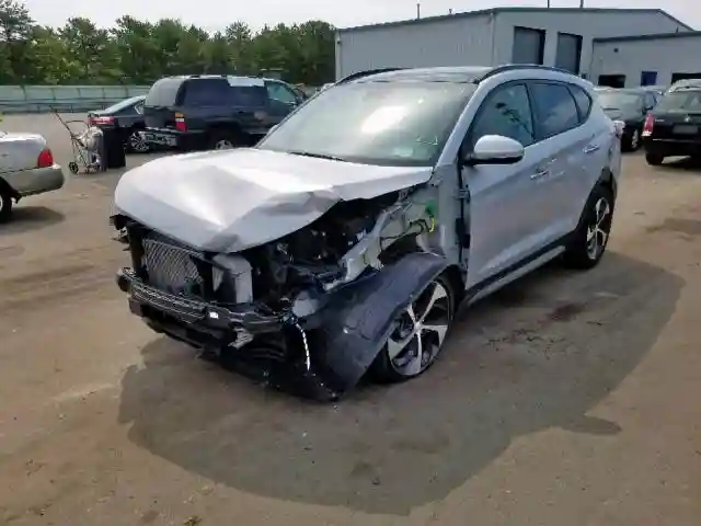 KM8J3CA24HU278347 2017 HYUNDAI TUCSON LIMITED-1