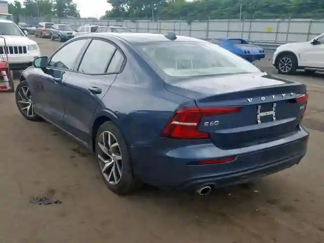 7JRA22TK5KG01014 2019 VOLVO S60 T6-2