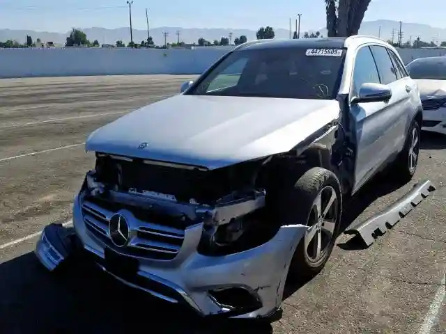 WDC0G4JB5HF174748 2017 MERCEDES-BENZ GLC 300-1