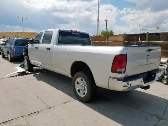 3C63R3GL2JG247142 2018 RAM 3500 ST-2
