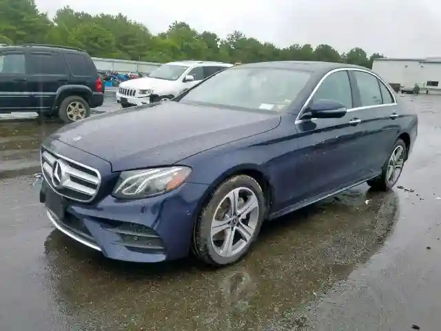 WDDZF4KBXJA412049 2018 MERCEDES-BENZ E 300 4MATIC-1