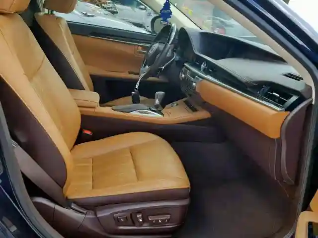 58ABK1GG5HU077628 2017 LEXUS ES 350-4