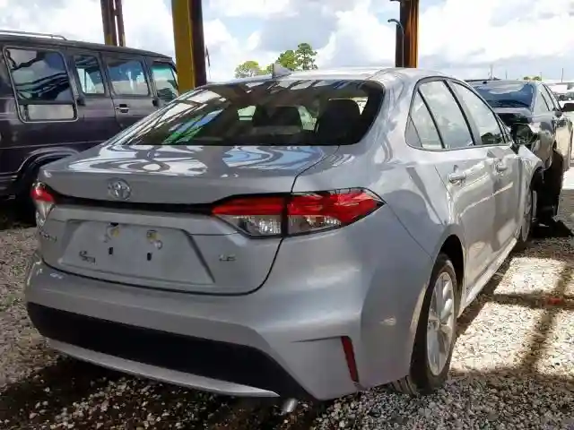 JTDHPRAE6LJ003383 2020 TOYOTA COROLLA LE-3