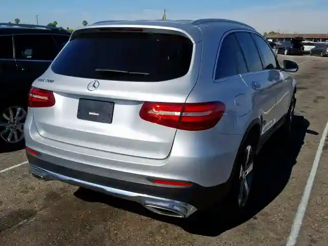 WDC0G4JB5HF174748 2017 MERCEDES-BENZ GLC 300-3