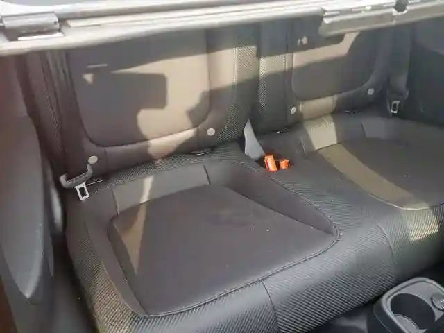 3VW5DAAT3KM500501 2019 VOLKSWAGEN BEETLE S-5