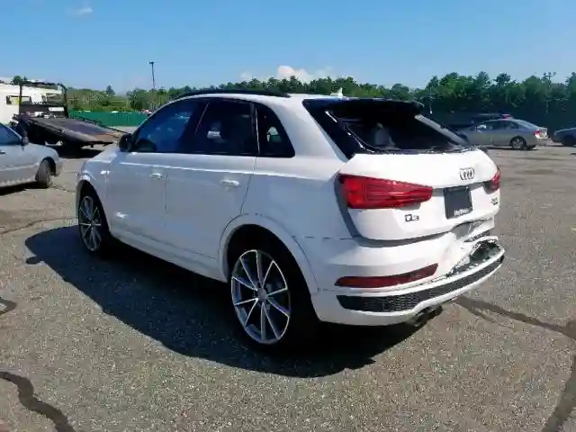 WA1JCCFS3JR033295 2018 AUDI Q3 PREMIUM PLUS-2