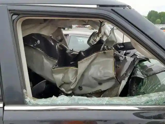JN8AY2NC0H9510114 2017 NISSAN ARMADA SV-4