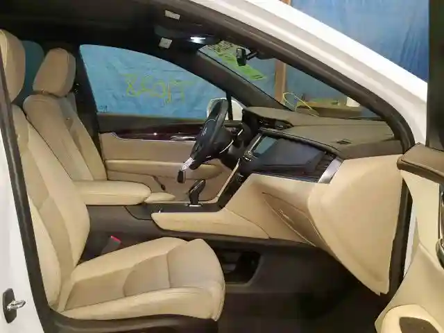 1GYKNDRS9HZ129264 2017 CADILLAC XT5 LUXURY-4