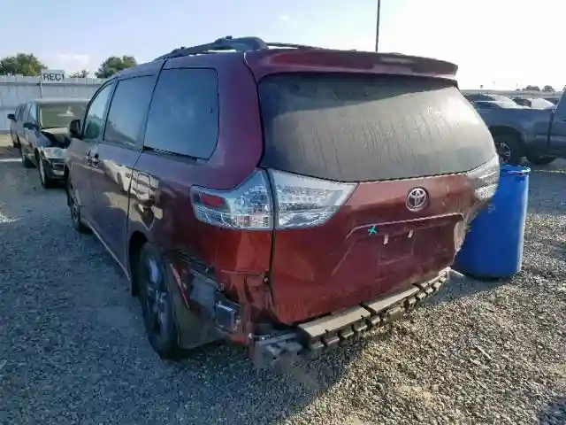 5TDXZ3DC9HS808172 2017 TOYOTA SIENNA SE-2