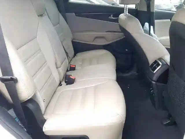 5XYPHDA55KG443282 2019 KIA SORENTO EX-5