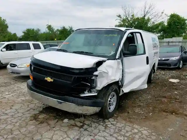 1GCWGAFF4H1348946 2017 CHEVROLET EXPRESS G2500-1