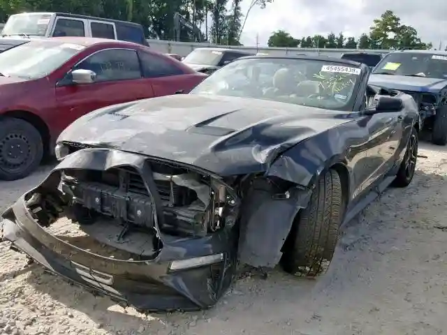 1FATP8UH6J5137977 2018 FORD MUSTANG-1