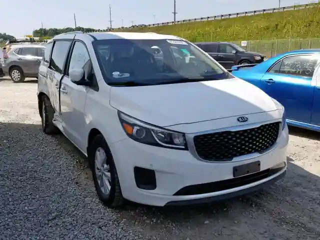 KNDMB5C18J6398893 2018 KIA SEDONA LX-0