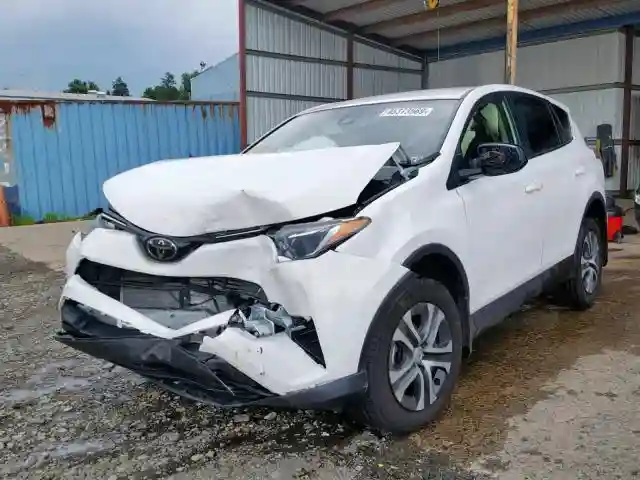 JTMBFREV3JJ730495 2018 TOYOTA RAV4 LE-1