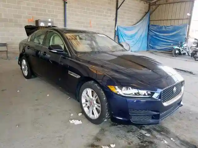 SAJAD4FX9JCP26557 2018 JAGUAR XE PREMIUM-0