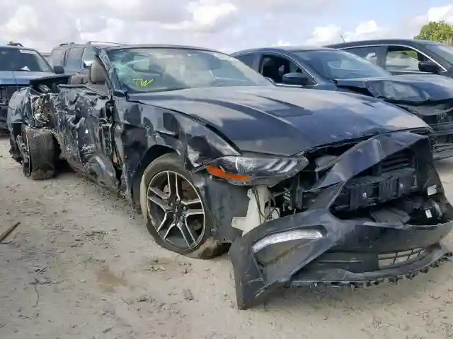1FATP8UH6J5137977 2018 FORD MUSTANG-0