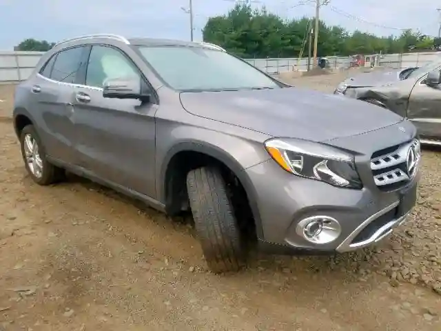 WDCTG4GB8JJ443624 2018 MERCEDES-BENZ GLA 250 4MATIC-0