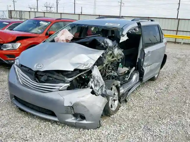 5TDKZ3DC7HS883320 2017 TOYOTA SIENNA LE-1