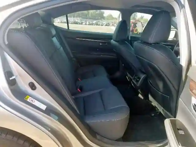 JTHBW1GG2H2141845 2017 LEXUS ES 300H-5