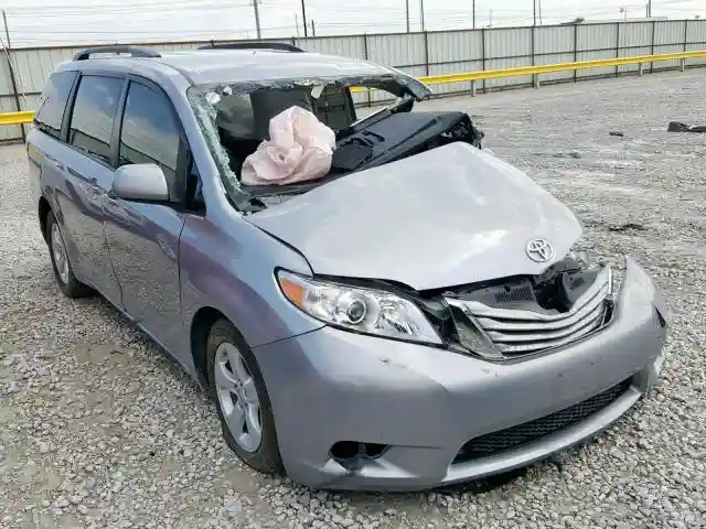 5TDKZ3DC7HS883320 2017 TOYOTA SIENNA LE-0