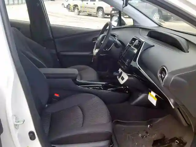 JTDKARFP3J3085186 2018 TOYOTA PRIUS PRIME-4