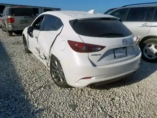 3MZBN1M31JM268135 2018 MAZDA 3 GRAND TOURING-2