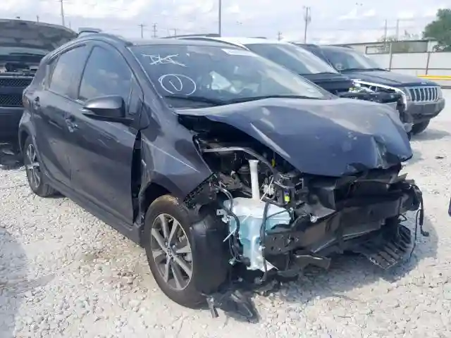 JTDKDTB3XK1622110 2019 TOYOTA PRIUS C-0