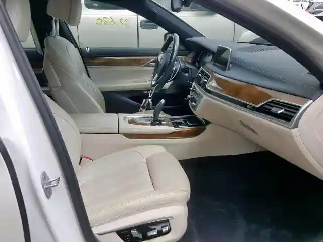 WBA7E2C56GG504618 2016 BMW 740 I-4