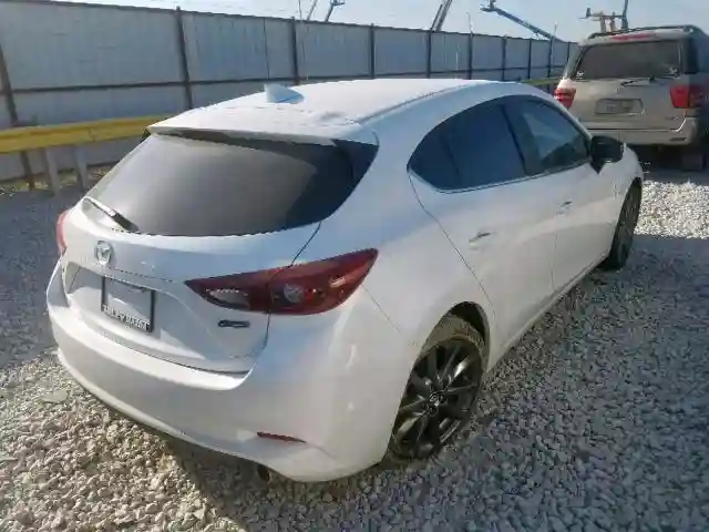 3MZBN1M31JM268135 2018 MAZDA 3 GRAND TOURING-3