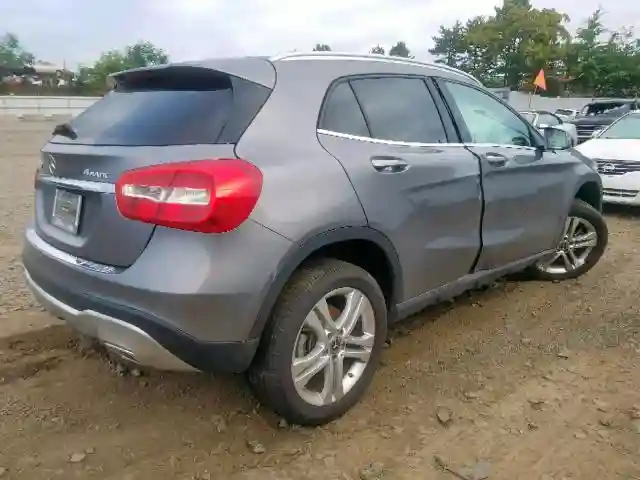 WDCTG4GB8JJ443624 2018 MERCEDES-BENZ GLA 250 4MATIC-3