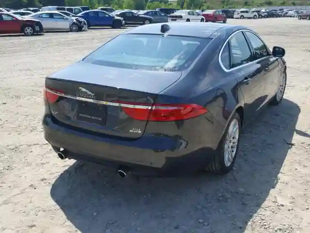 SAJBJ4BV2GCY17843 2016 JAGUAR XF PREMIUM-3