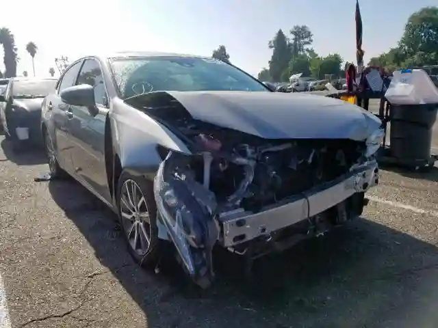 JTHBW1GG2H2141845 2017 LEXUS ES 300H-0