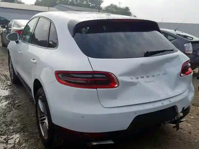 WP1AA2A52JLB19271 2018 PORSCHE MACAN-2