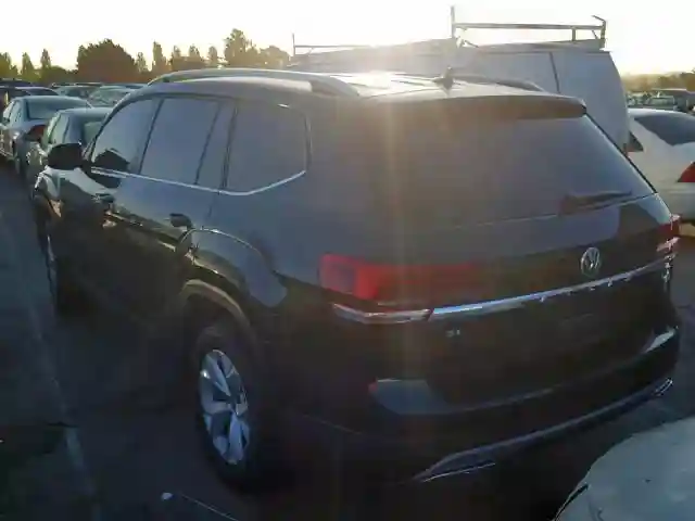 1V2CP2CAXJC600631 2018 VOLKSWAGEN ATLAS SE-2