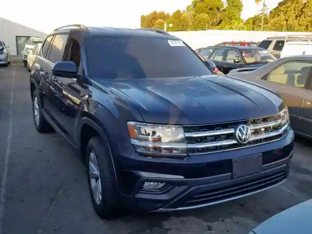 1V2CP2CAXJC600631 2018 VOLKSWAGEN ATLAS SE-0