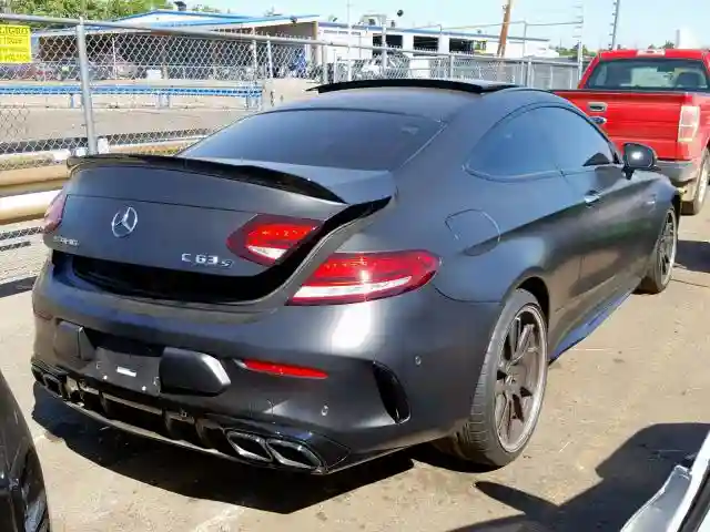 WDDWJ8HB1KF900004 2019 MERCEDES-BENZ C 63 AMG-S-3