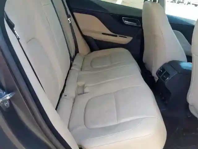 SADCJ2BN6HA091977 2017 JAGUAR F-PACE PREMIUM-5