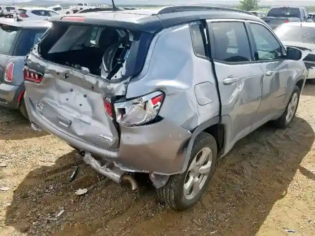 3C4NJDBB4JT456449 2018 JEEP COMPASS LATITUDE-3