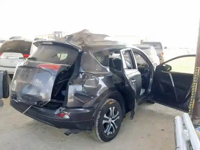JTMZFREV7JJ170270 2018 TOYOTA RAV4 LE-3