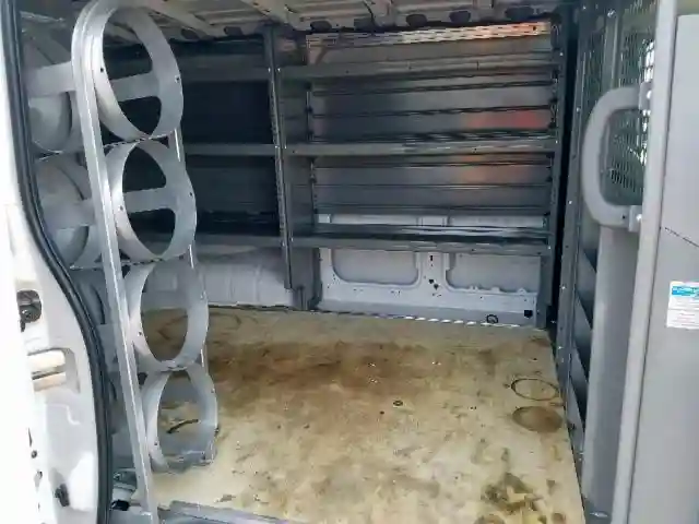 1N6AF0KY1JN809501 2018 NISSAN NV 2500 S-5