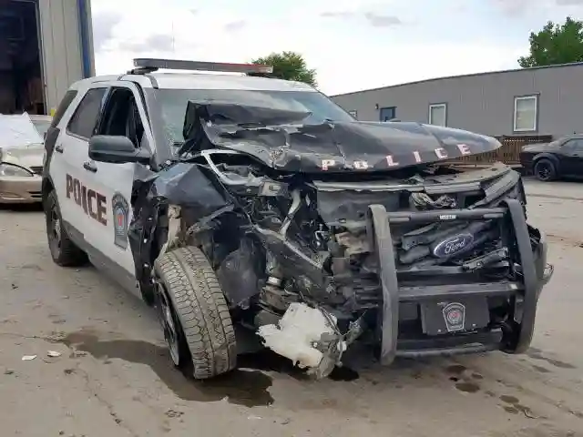 1FM5K8AR3HGA24450 2017 FORD EXPLORER POLICE INTERCEPTOR-0