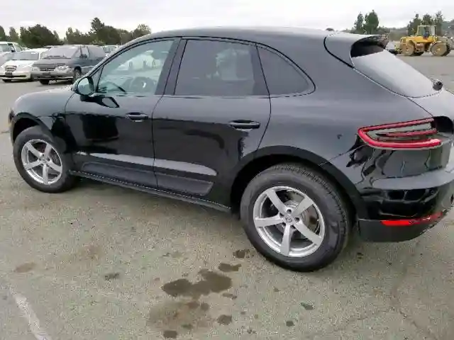 WP1AA2A59JLB16982 2018 PORSCHE MACAN-2